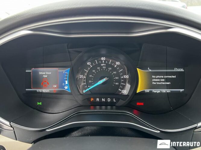 Ford Fusion 39 interauto-car