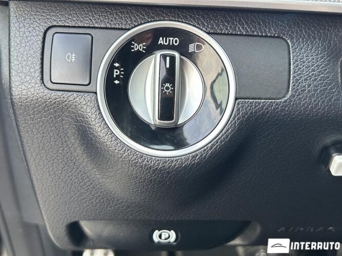 Mercedes E 200 39 interauto-car