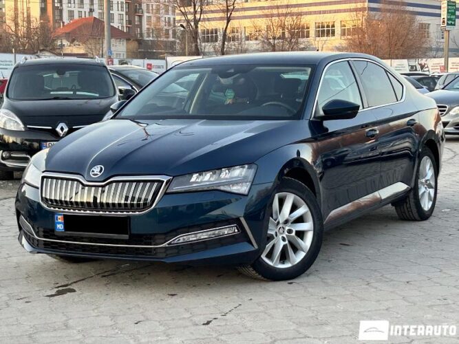 Skoda Superb 30 interauto-car