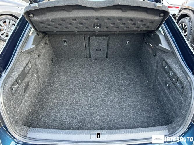 Skoda Superb 48 interauto-car