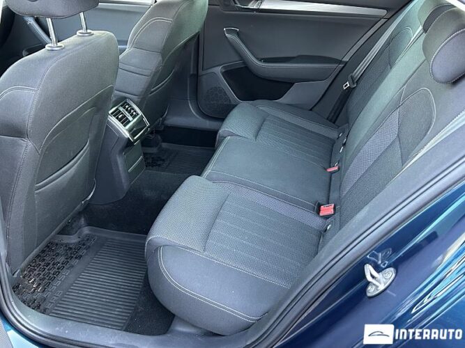 Skoda Superb 46 interauto-car
