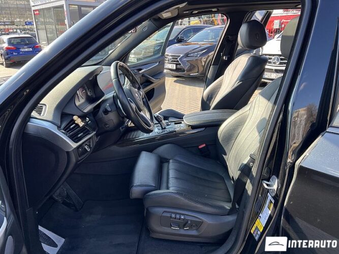 BMW X5 4.0e 40 interauto-car