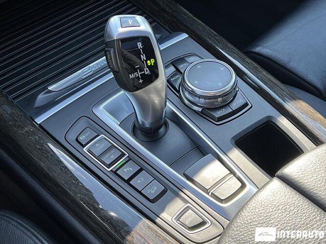 BMW X5 4.0e 46 interauto-car
