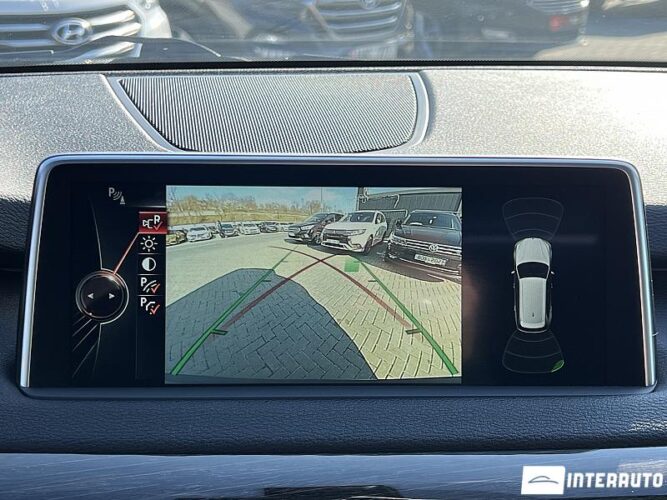 BMW X5 4.0e 44 interauto-car