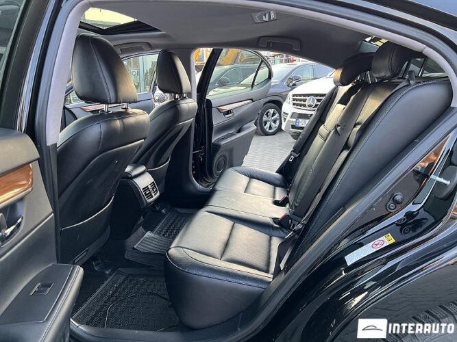 lexus ES 300h 2015
