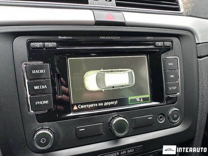 Skoda Superb 40 interauto-car