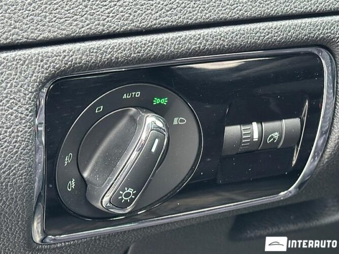 Skoda Superb 43 interauto-car