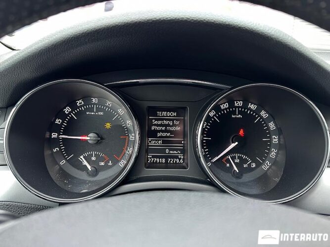 Skoda Superb 38 interauto-car