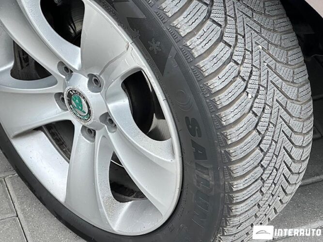 Skoda Superb 48 interauto-car