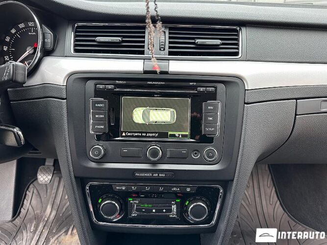 Skoda Superb 39 interauto-car