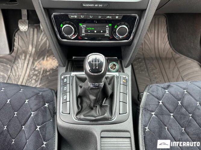 Skoda Superb 41 interauto-car