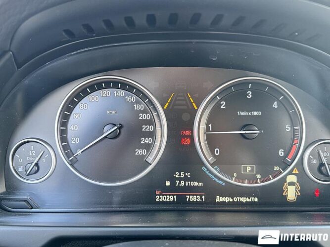 BMW X5 2.5D 40 interauto-car