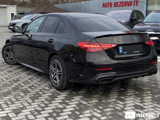 Mercedes C 300e 39 interauto-car
