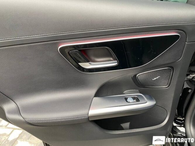 Mercedes C 300e 56 interauto-car