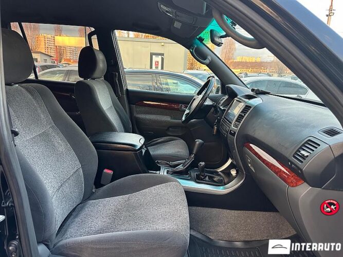 Toyota Land Cruiser Prado 38 interauto-car