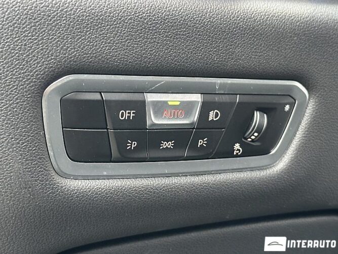 BMW X5 4.5e 57 interauto-car