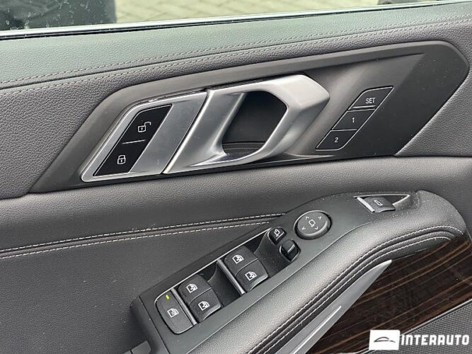 BMW X5 4.5e 56 interauto-car