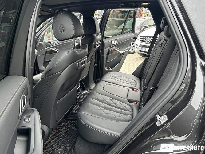 BMW X5 4.5e 47 interauto-car