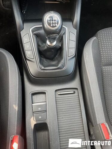 Ford Focus 43 interauto-car