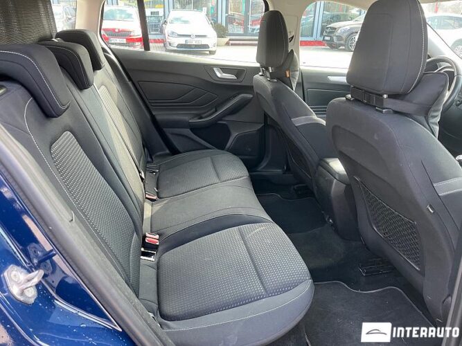 Ford Focus 46 interauto-car