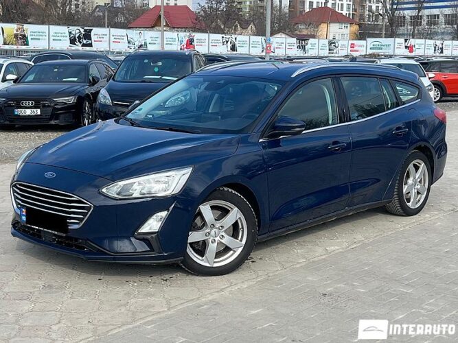 Ford Focus 30 interauto-car
