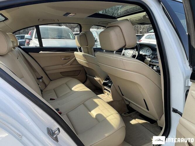 BMW 528 38 interauto-car