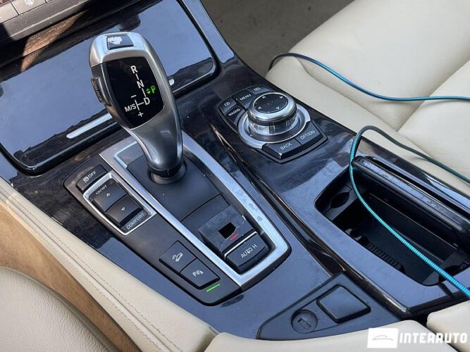 BMW 528 34 interauto-car