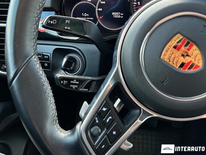 Porsche Cayenne 43 interauto-car