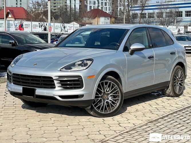Porsche Cayenne 34 interauto-car