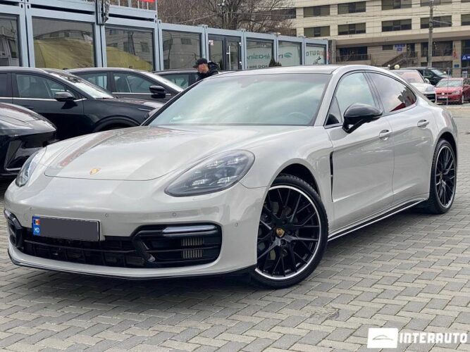 Porsche Panamera 4S 32 interauto-car