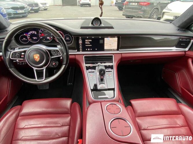 Porsche Panamera 4S 38 interauto-car