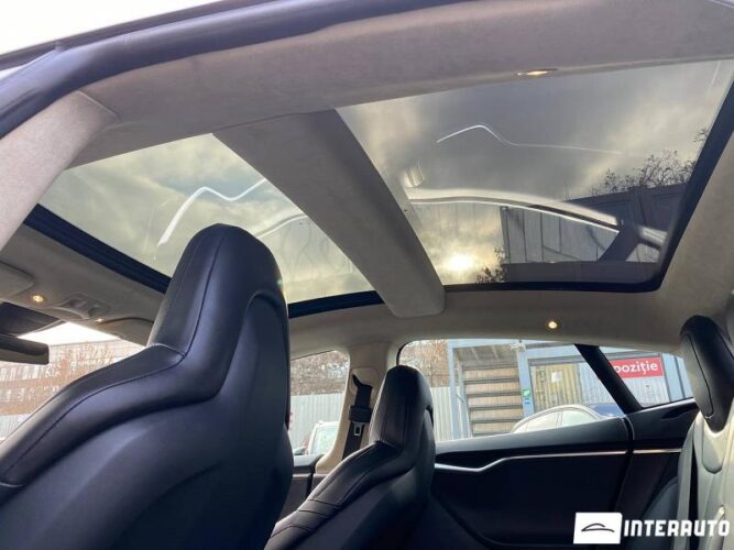 Tesla Model S 39 interauto-car