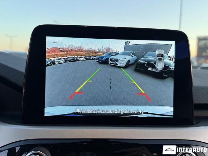 Ford Escape 45 interauto-car