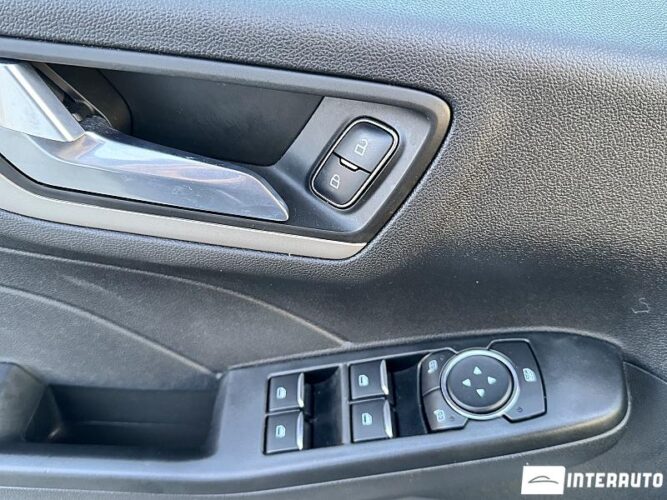 Ford Escape 54 interauto-car