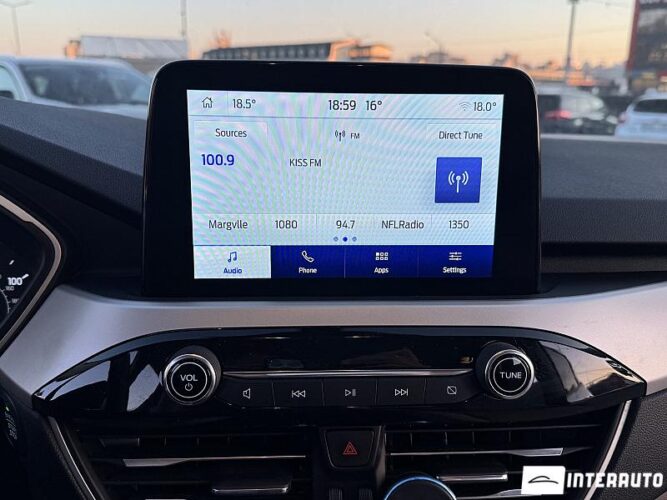 Ford Escape 44 interauto-car