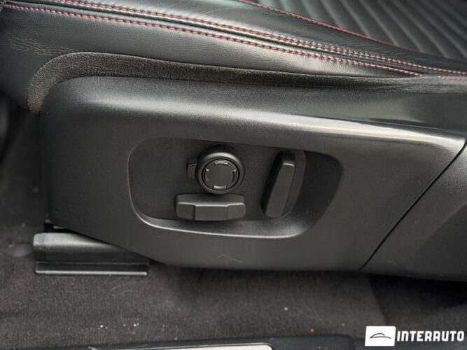 Land Rover Discovery Sport 48 interauto-car