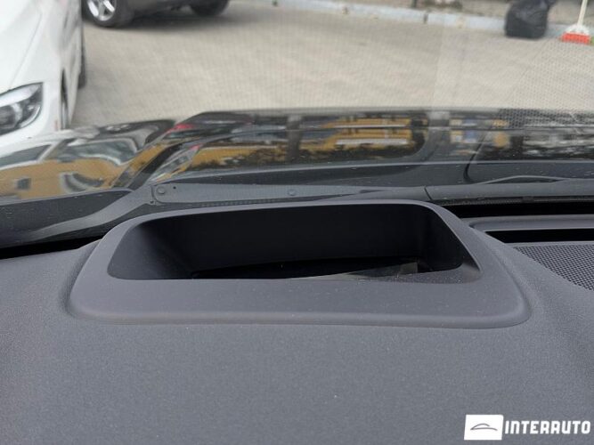 Land Rover Discovery Sport 52 interauto-car