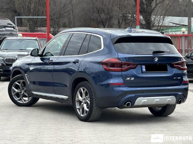 BMW X3 3.0i 34 interauto-car