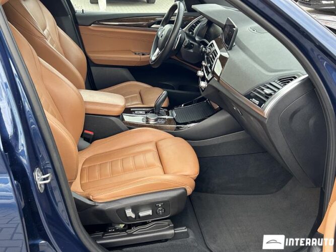 BMW X3 3.0i 48 interauto-car