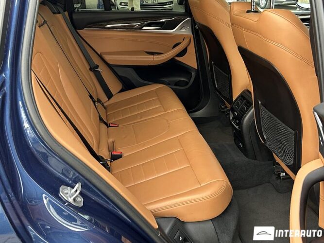 BMW X3 3.0i 51 interauto-car