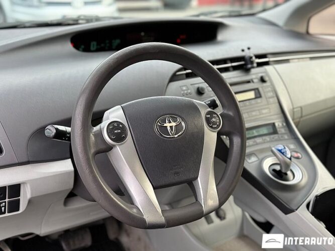 Toyota Prius 39 interauto-car