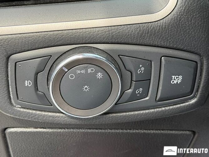 Ford Edge 53 interauto-car