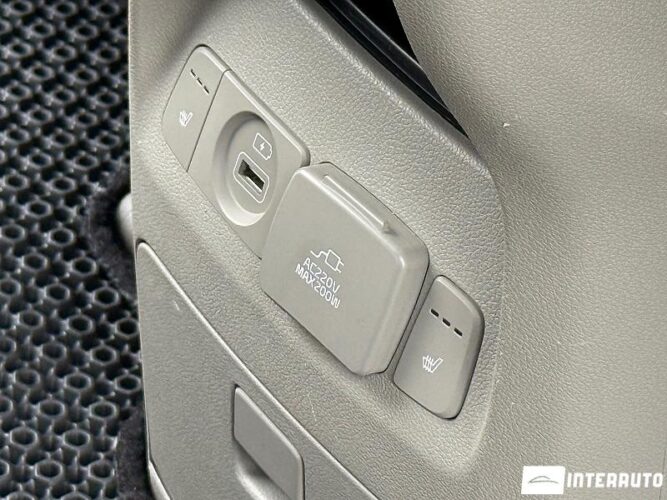 Kia Carnival 56 interauto-car