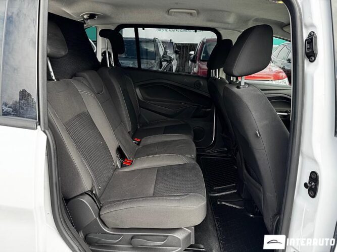 Ford Grand C-MAX 45 interauto-car