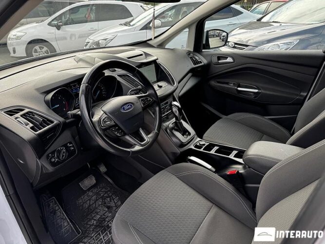 Ford Grand C-MAX 34 interauto-car