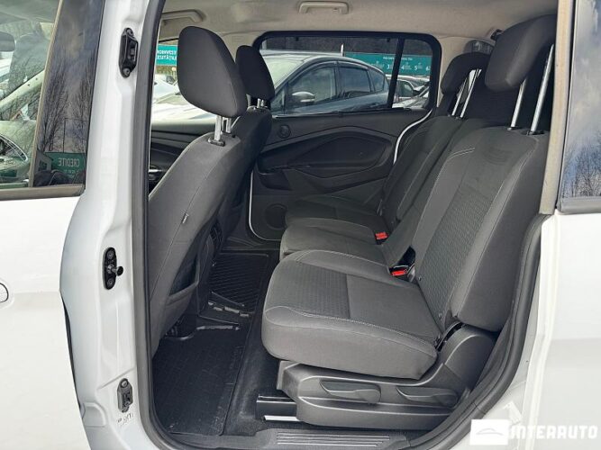 Ford Grand C-MAX 46 interauto-car