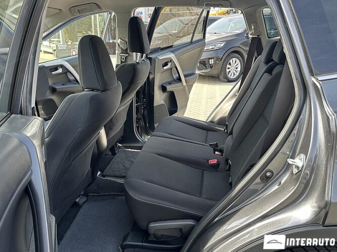 Toyota Rav-4 47 interauto-car