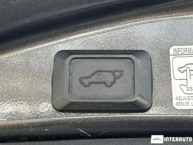 Toyota Rav-4 55 interauto-car