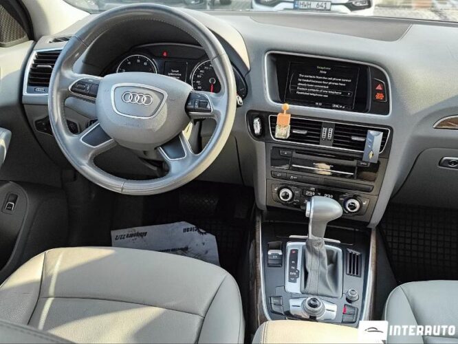 Audi Q5 35 interauto-car