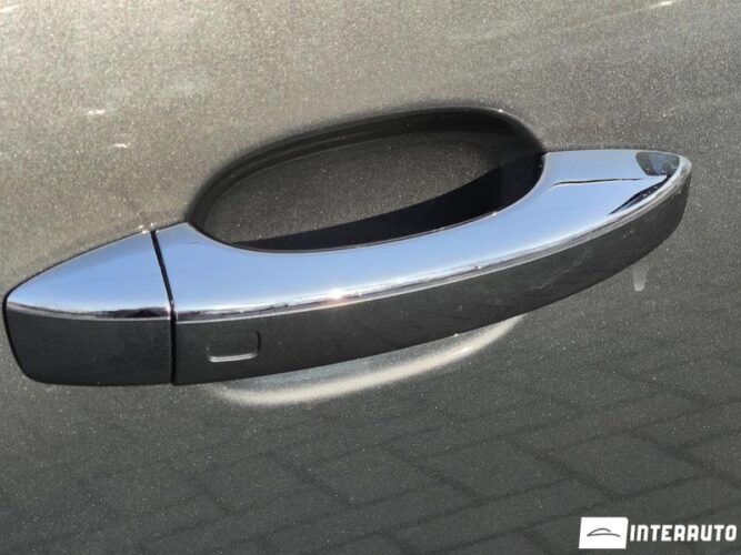 Audi Q5 42 interauto-car